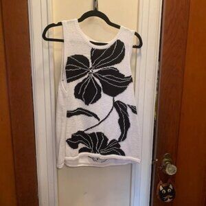 Ann Taylor Black and White Floral Short Sleeve Sweater